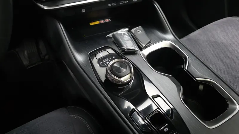 Lexus RZ450e