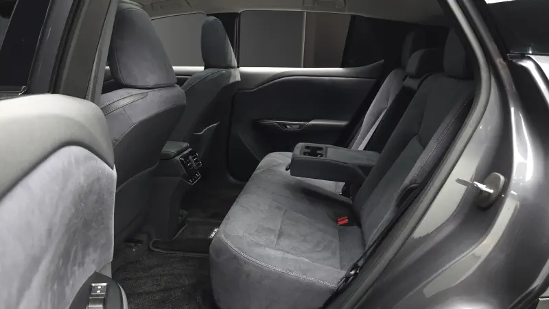 Lexus RZ450e