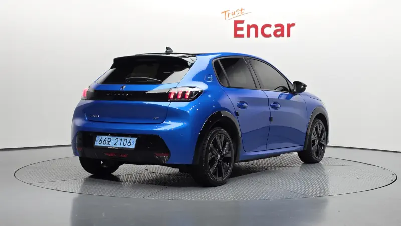 Peugeot 208