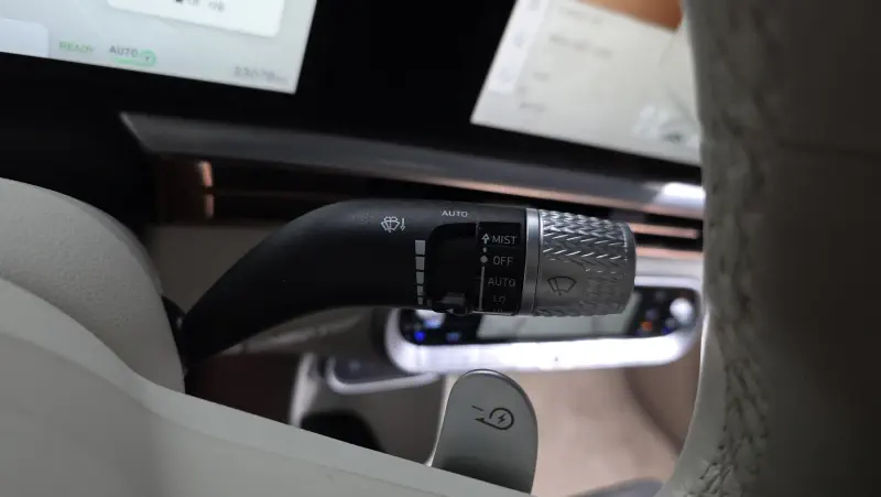 Genesis GV60
