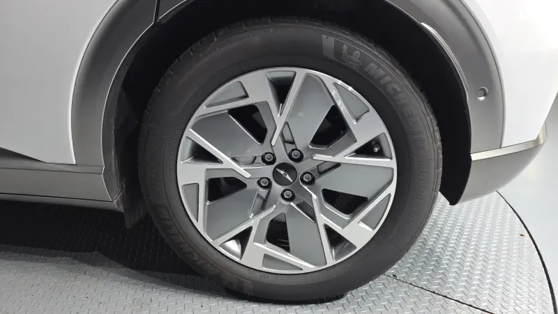 Genesis GV60
