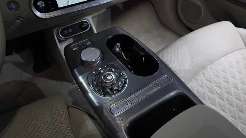 Genesis GV60