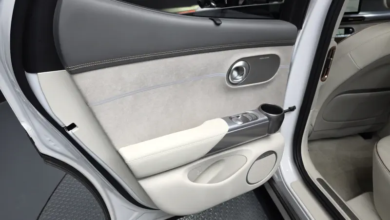 Genesis GV60