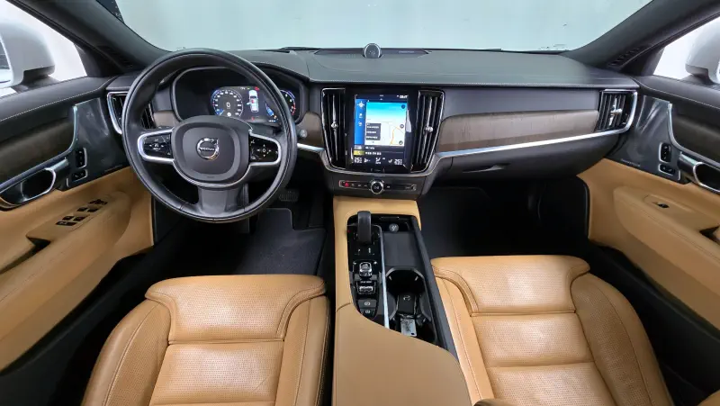 Volvo V90