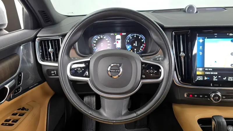 Volvo V90