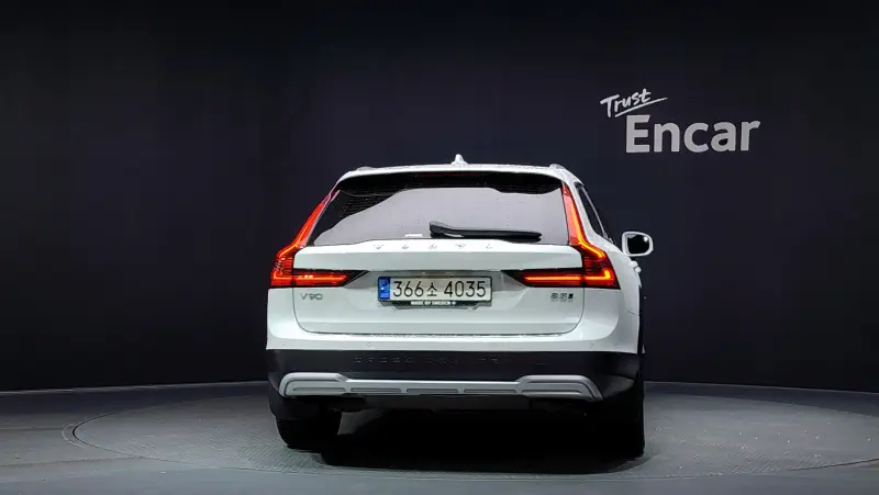 Volvo V90