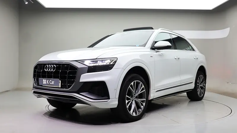 Audi Q8