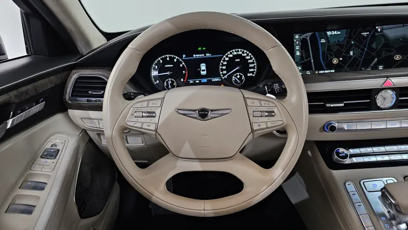Genesis G90