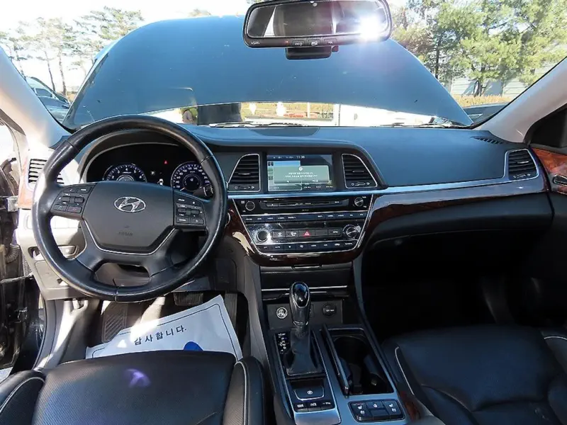Hyundai Aslan
