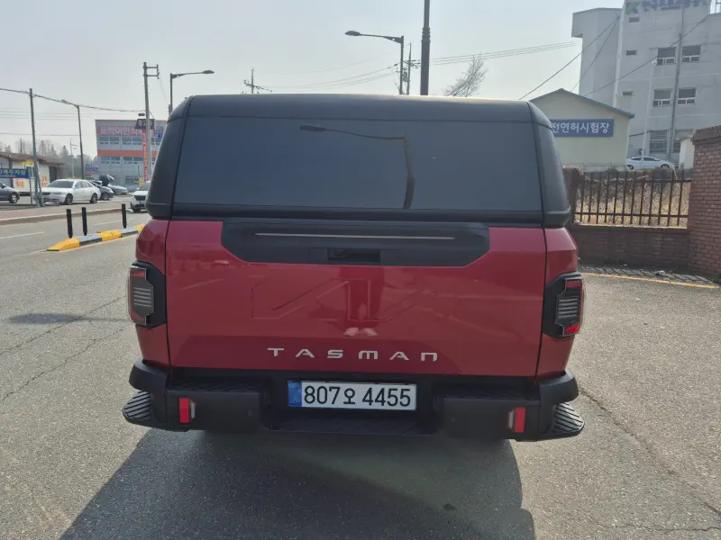 Kia Tasman