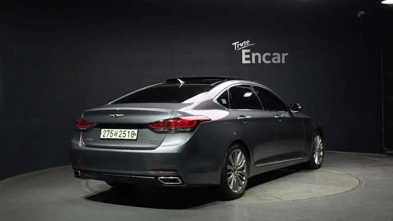 Hyundai Genesis