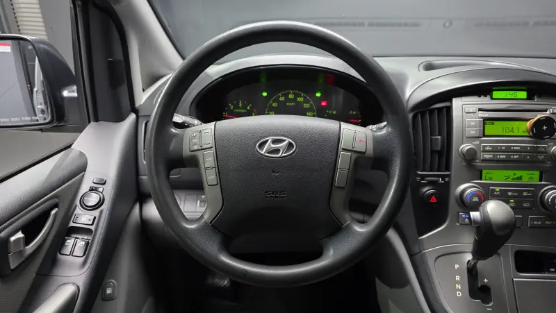 Hyundai Grand Starex