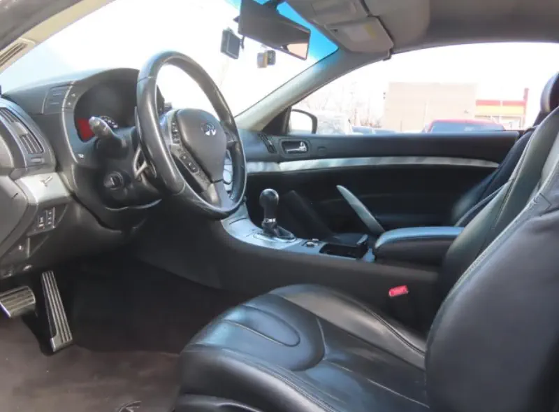 Infiniti G37