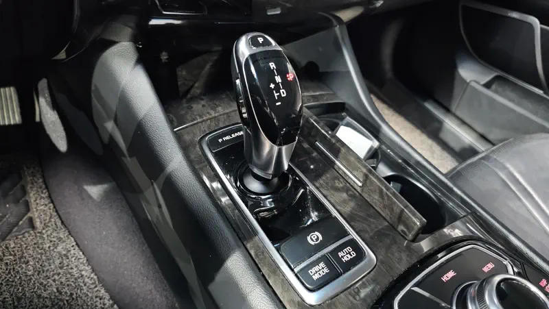 Kia K9