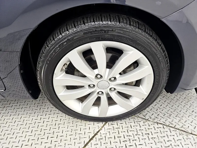 Kia Carens