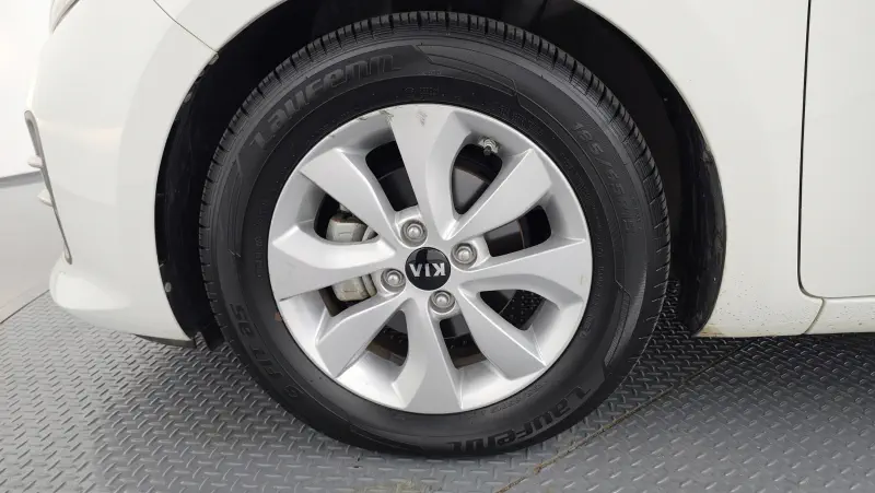 Kia pride