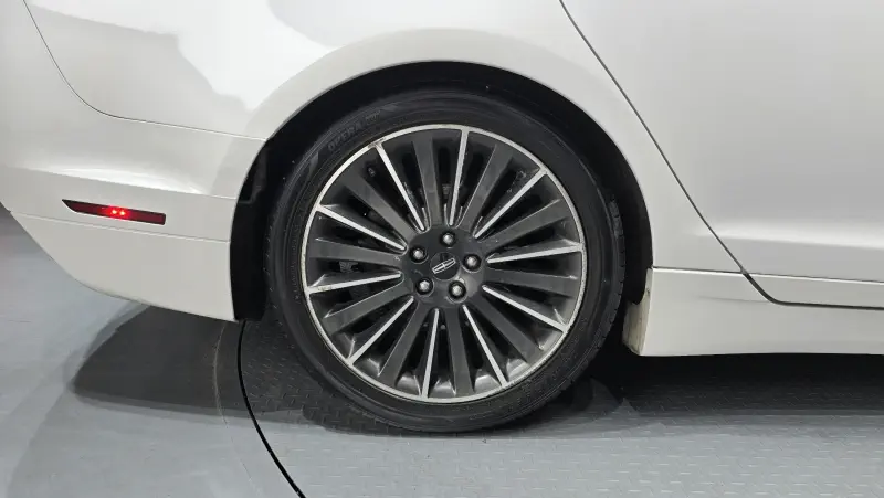 Lincoln Mkz
