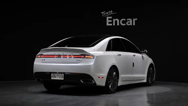 Lincoln Mkz