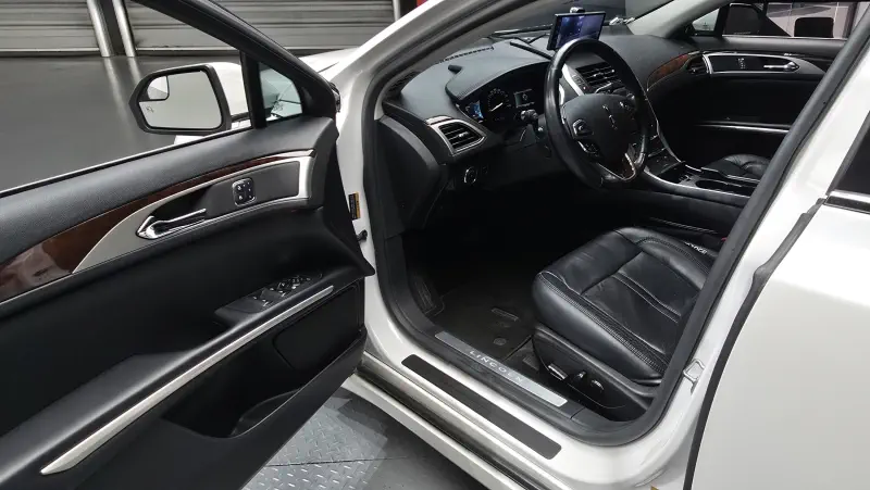 Lincoln Mkz