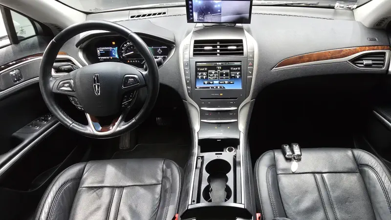 Lincoln Mkz