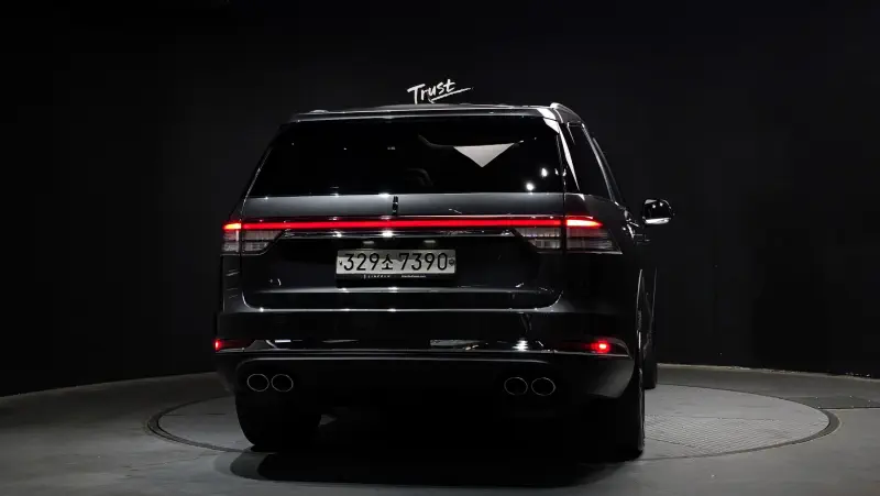 Lincoln Aviator