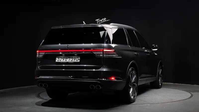 Lincoln Aviator