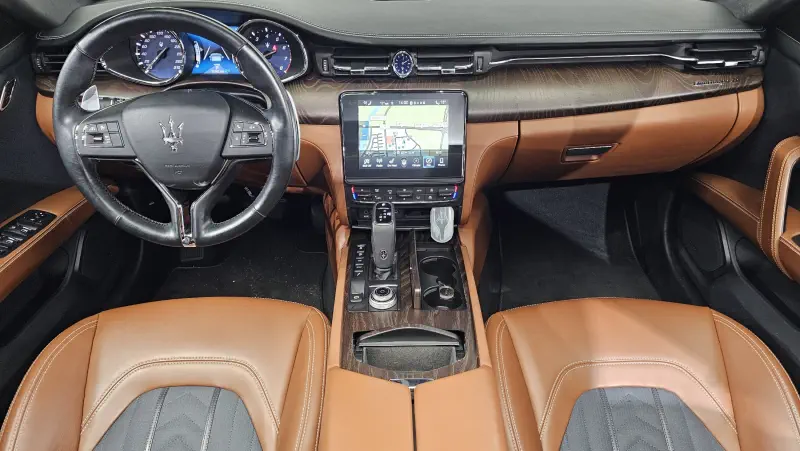 Maserati Quattroporte