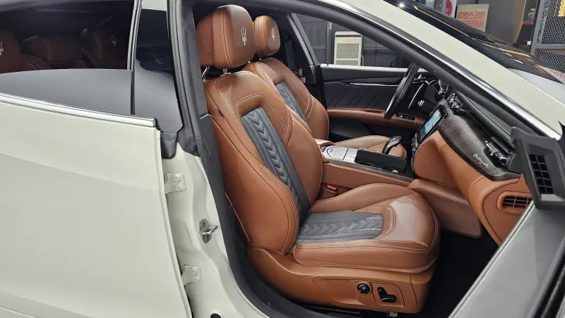 Maserati Quattroporte