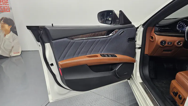 Maserati Quattroporte