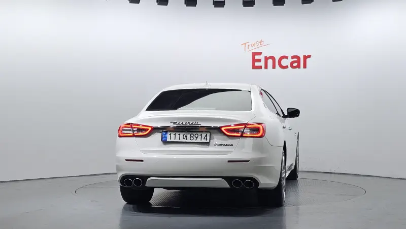 Maserati Quattroporte