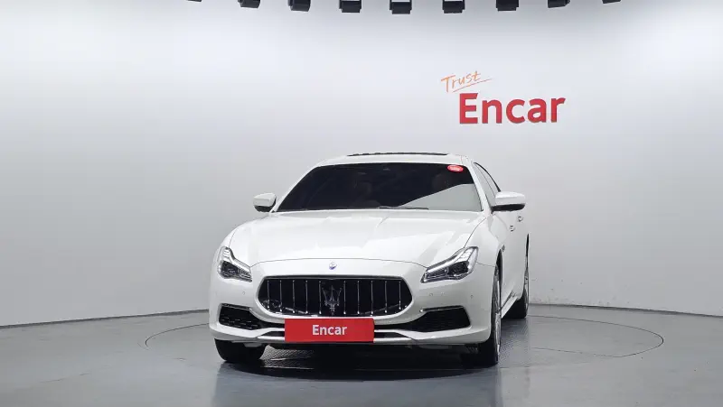 Maserati Quattroporte