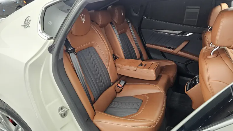 Maserati Quattroporte