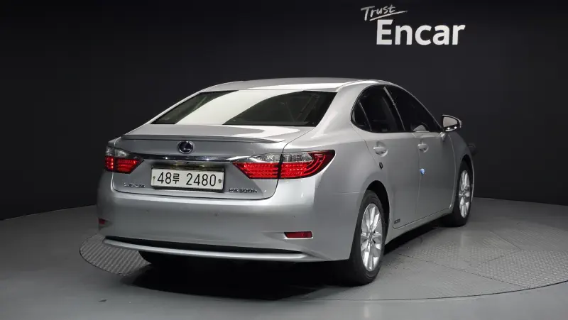 Lexus ES300h