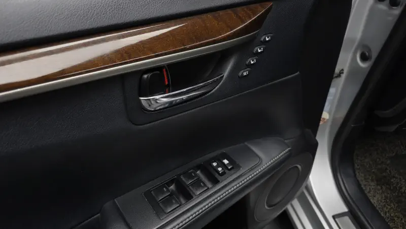 Lexus ES300h