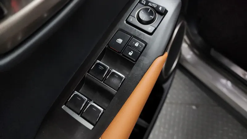 Lexus NX300h