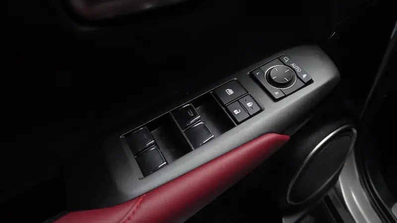 Lexus NX300h