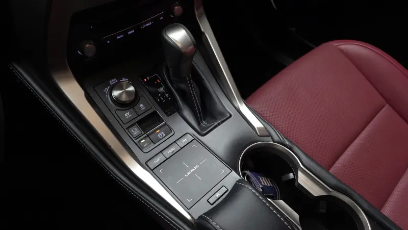 Lexus NX300h