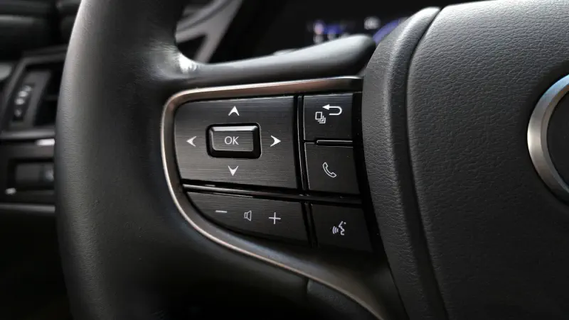 Lexus ES300h