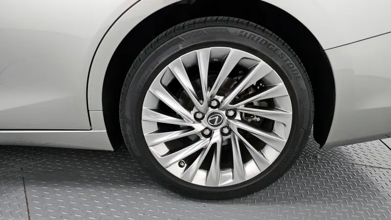 Lexus ES300h