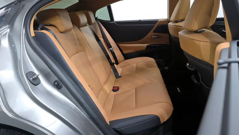 Lexus ES300h