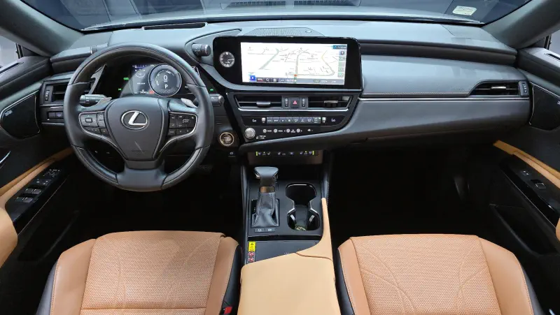 Lexus ES300h