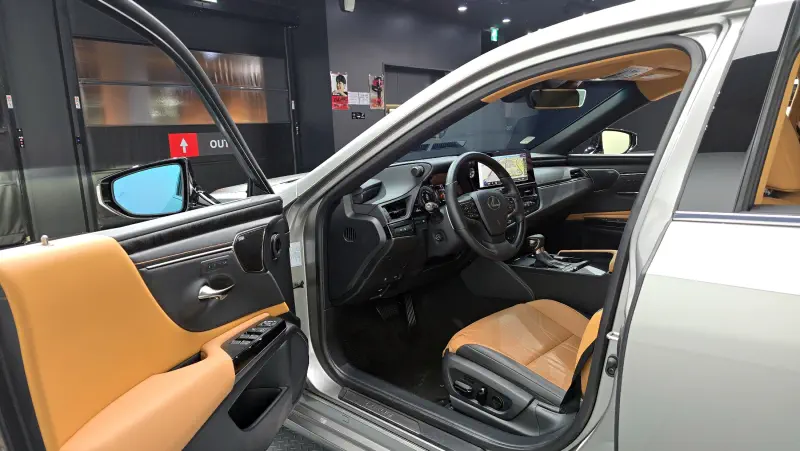 Lexus ES300h