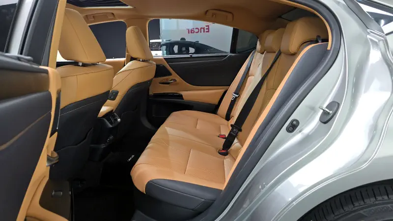 Lexus ES300h