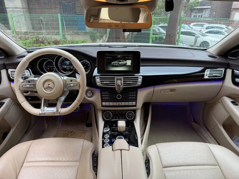 Mercedes-Benz CLS-Class