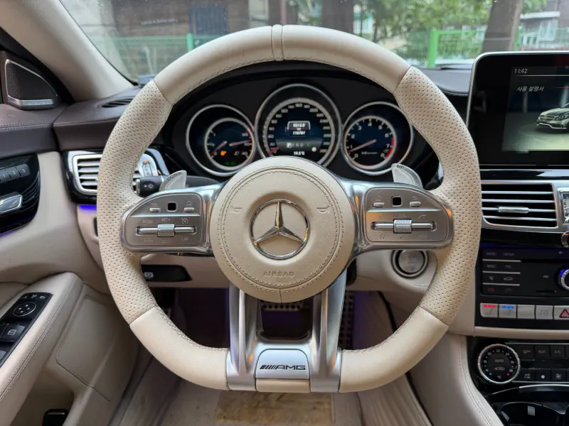 Mercedes-Benz CLS-Class
