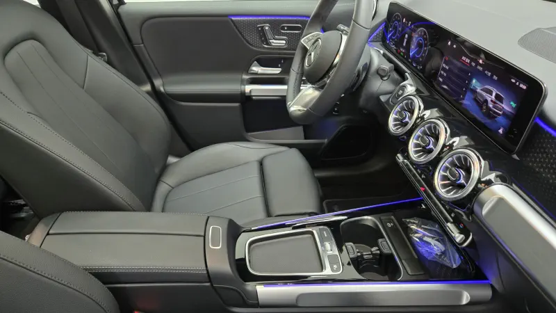 Mercedes-Benz EQB