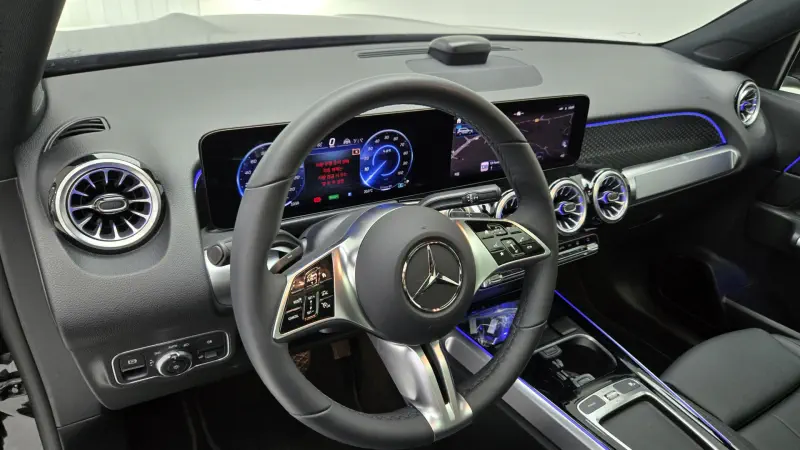 Mercedes-Benz EQB