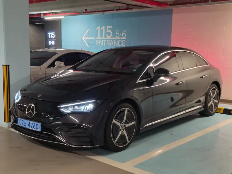 Mercedes-Benz EQE