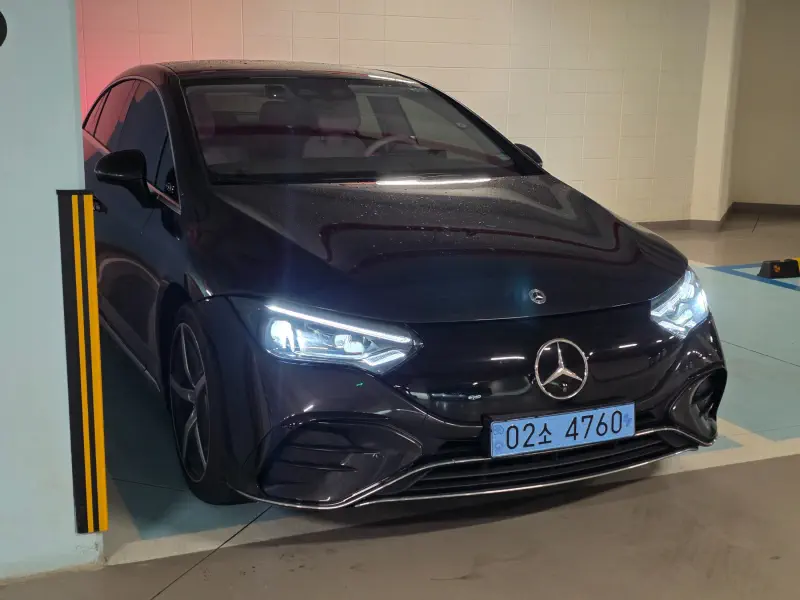 Mercedes-Benz EQE