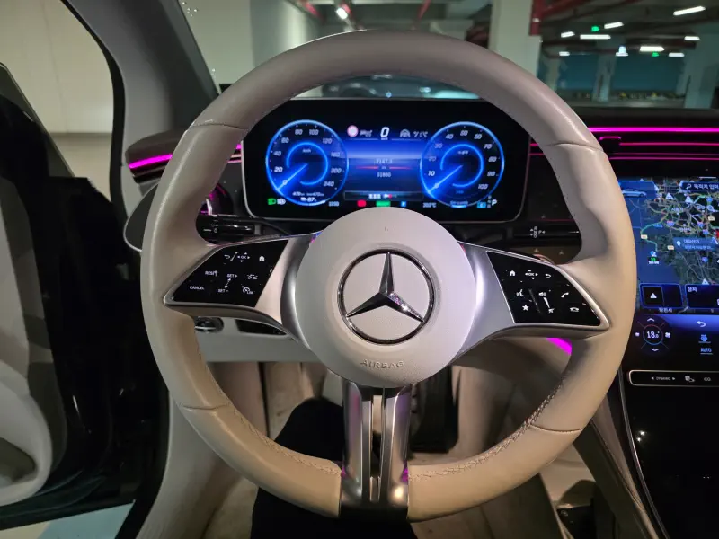Mercedes-Benz EQE
